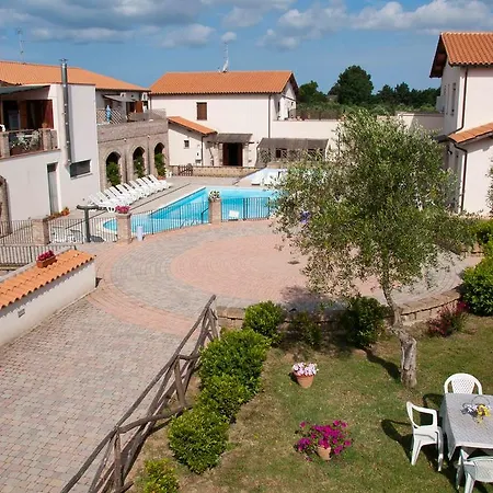 Borgo Valmarina-3